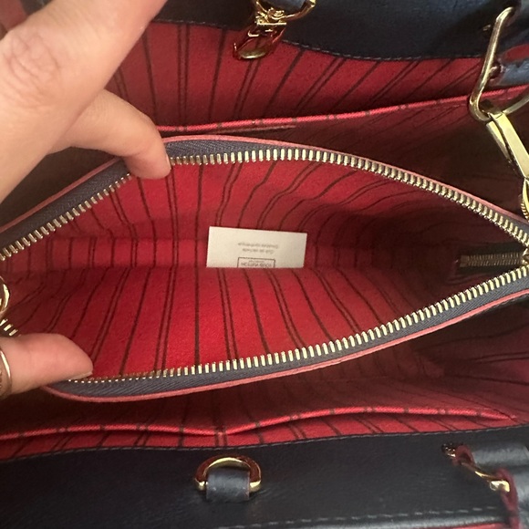 Louis Vuitton bag Montaigne MM - Picture 8 of 15